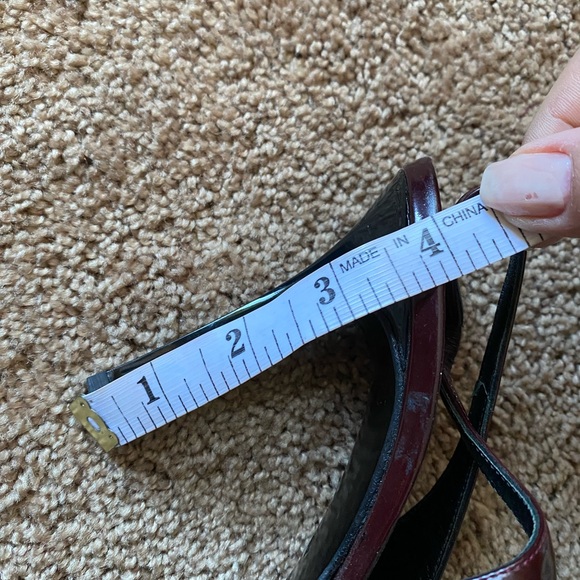 Ladies sz 40Monica Magali stilettos. Wine, pointy toe, EUC - Picture 8 of 8